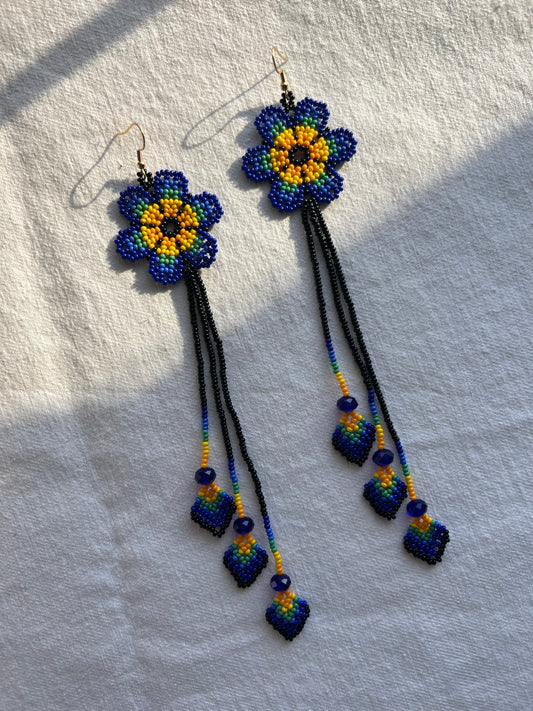 Largitas ✻ Embera Beaded Earrings