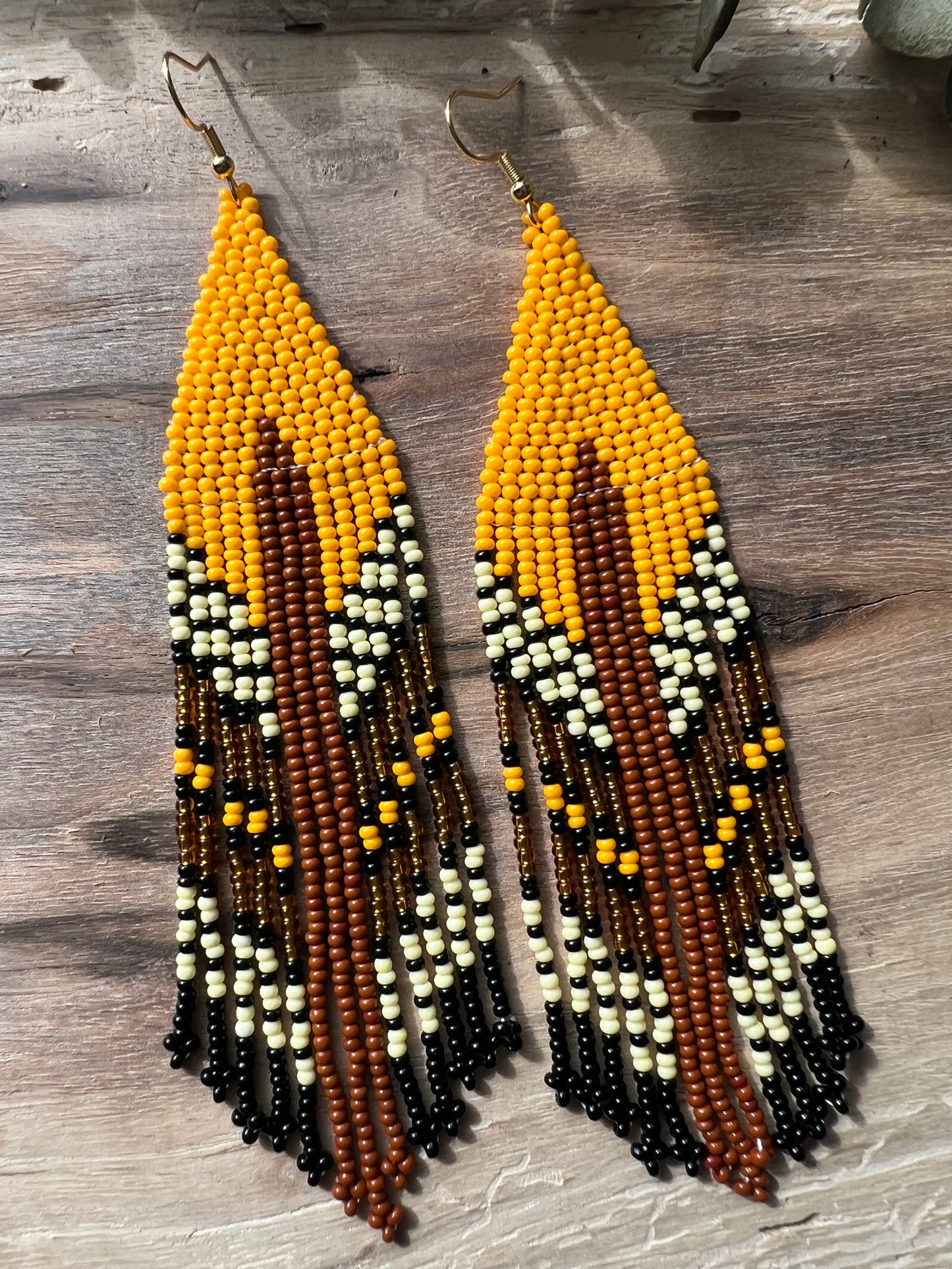 Divina ✻ Misak Beaded Earrings