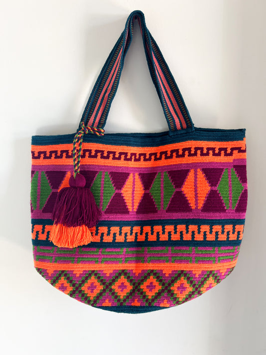 Playera ✻  Large Wayuu Tote