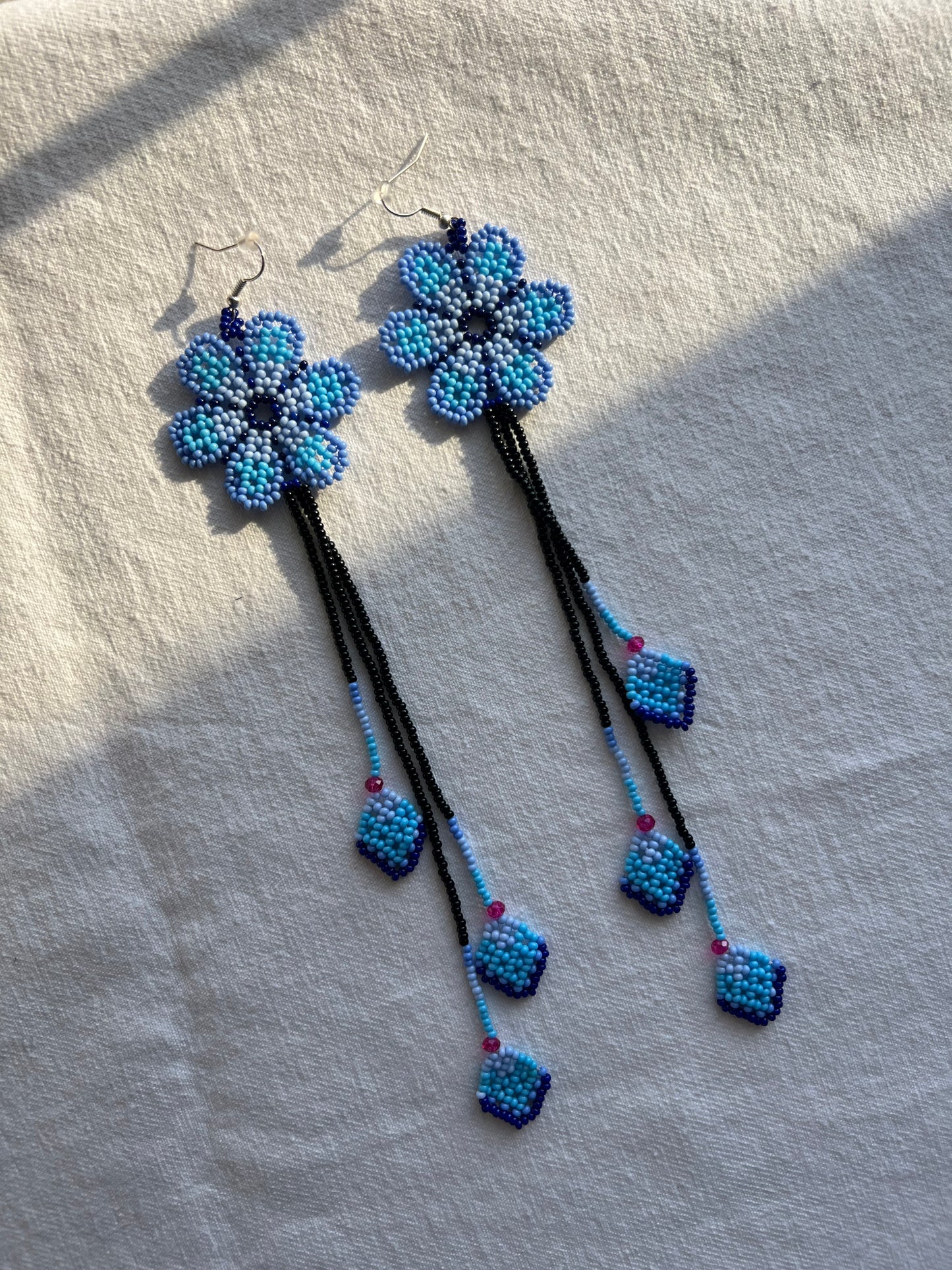 Largitas ✻ Embera Beaded Earrings