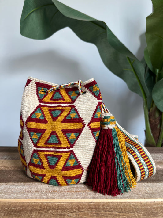 1 THREAD  ✻ Medium Wayuu Mochila